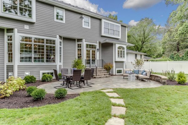 Concrete Patio Landscaping in Hattiesburg