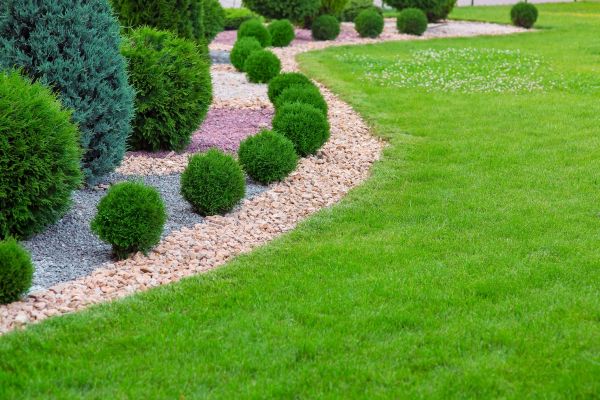 Edging Stones Installation in Hattiesburg